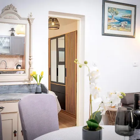 Villa Holliday House Olea - - Island Hvar *